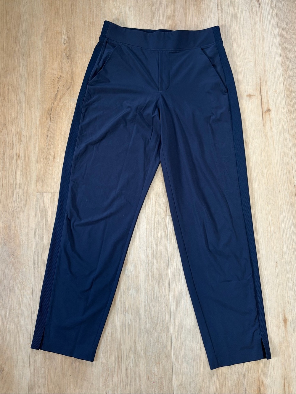 Athleta Brooklyn Mid Rise Ankle Pant in Navy